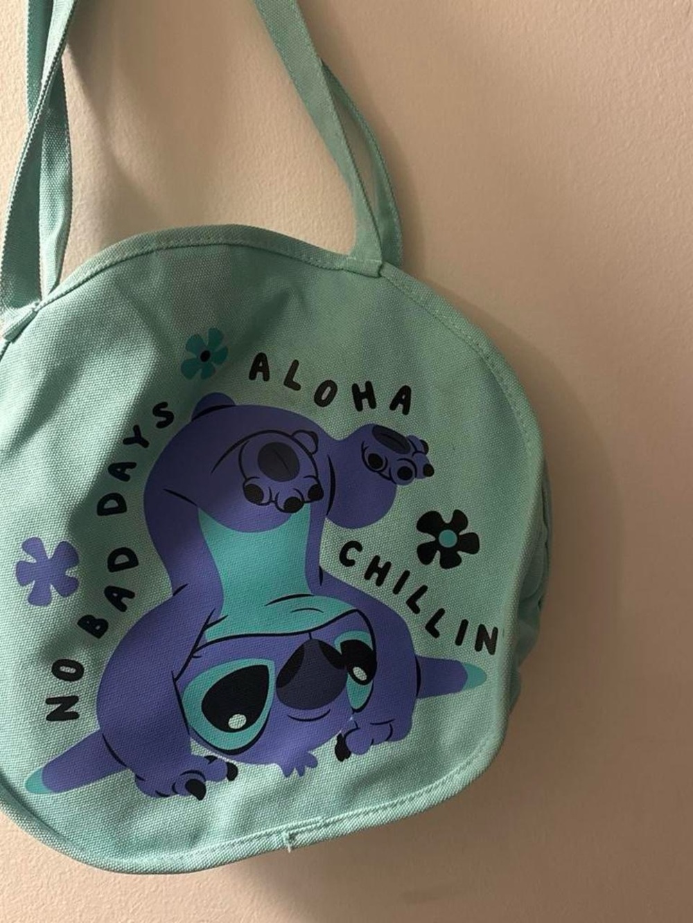 No Bad Days Aloha Chillin Stitch tote